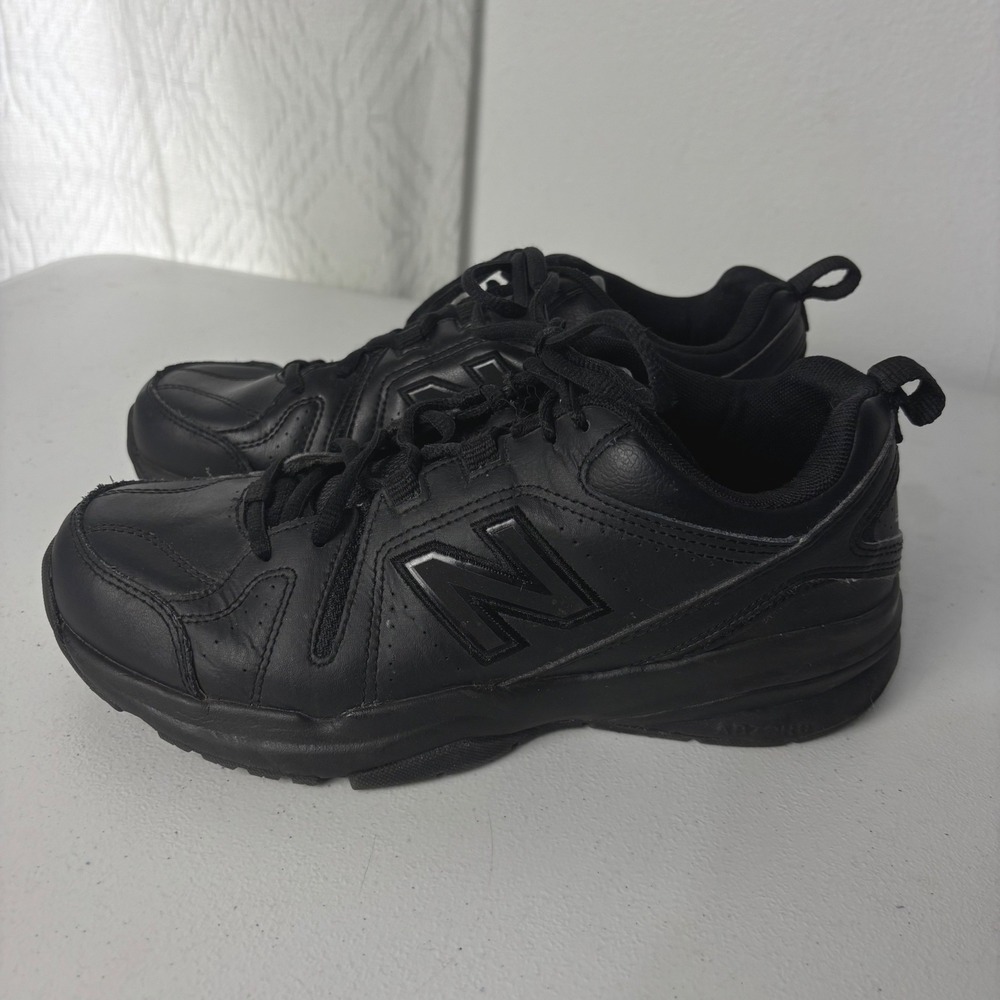 New Balance 608 Black Leather Slip Resistant Work Shoes Trainers Women 8 Men 6.5